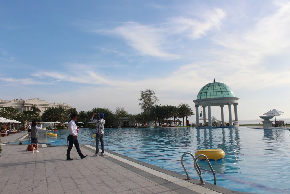 Du lịch dịp lễ 30.4: Nhiều điểm đến cháy phòng - ảnh 1