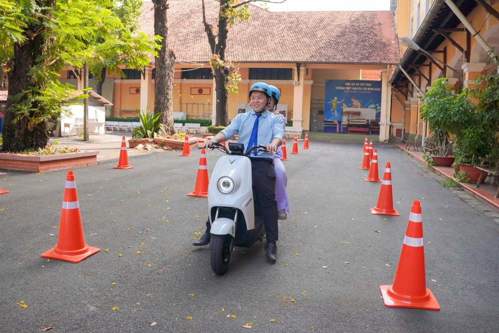 VinFast ZGoo: Nhỏ gọn cho học sinh, yên tâm cho phụ huynh - ảnh 2