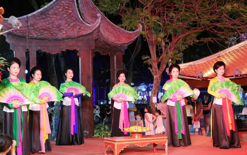 Đêm nghệ thuật “Nhịp sống thành phố” khép lại Lễ hội Hoa Phượng Đỏ 2026 - ảnh 6