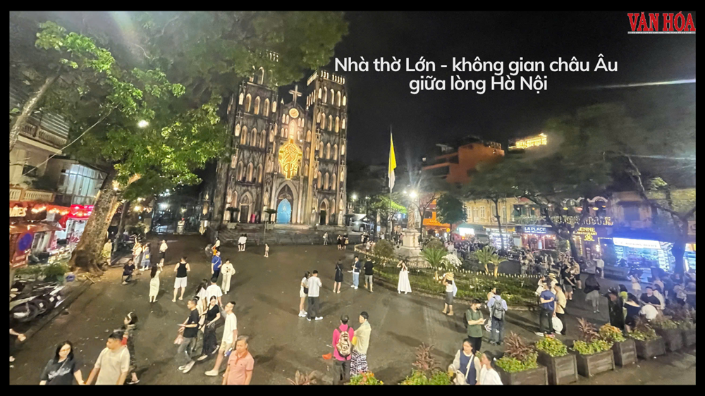 “Lạc” giữa Hà Nội đêm trên xe bus 2 tầng - ảnh 4