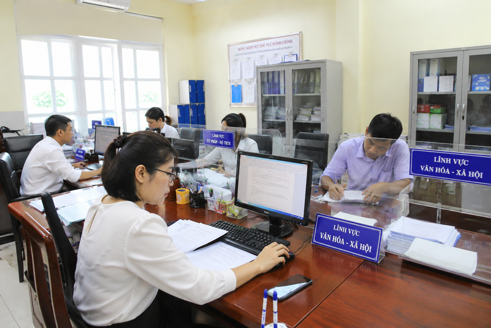 Bộ Nội vụ hướng dẫn các giải pháp bổ sung nhân lực cho cấp xã - ảnh 1