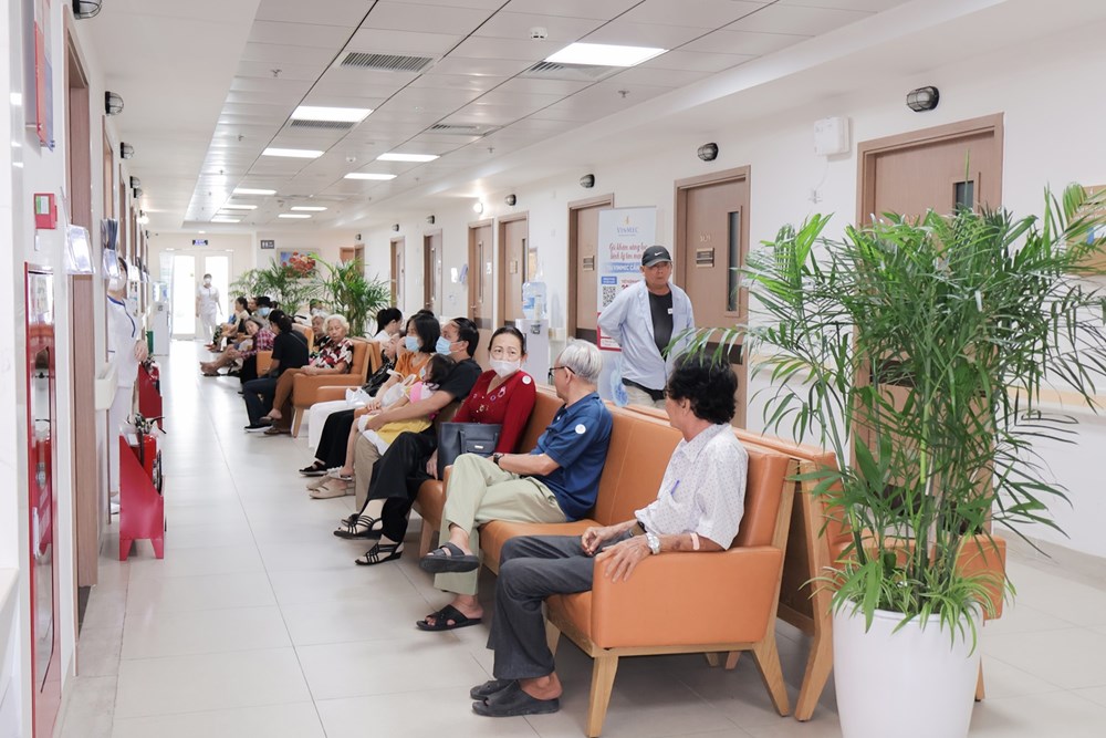 2.000 người dân Cần Thơ tham gia chương trình Khám sức khỏe toàn dân của Vinmec - ảnh 2