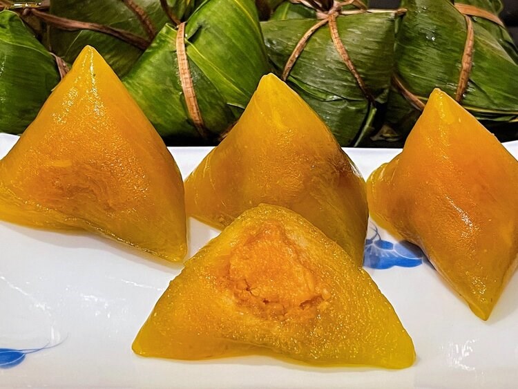 Bánh ú, cơm rượu “lên ngôi” dịp Tết Đoan Ngọ - ảnh 1