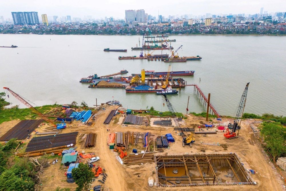 Hạ tầng vượt sông Hồng tăng tốc, khu Đông Hà Nội bước vào chu kỳ định giá mới - ảnh 1