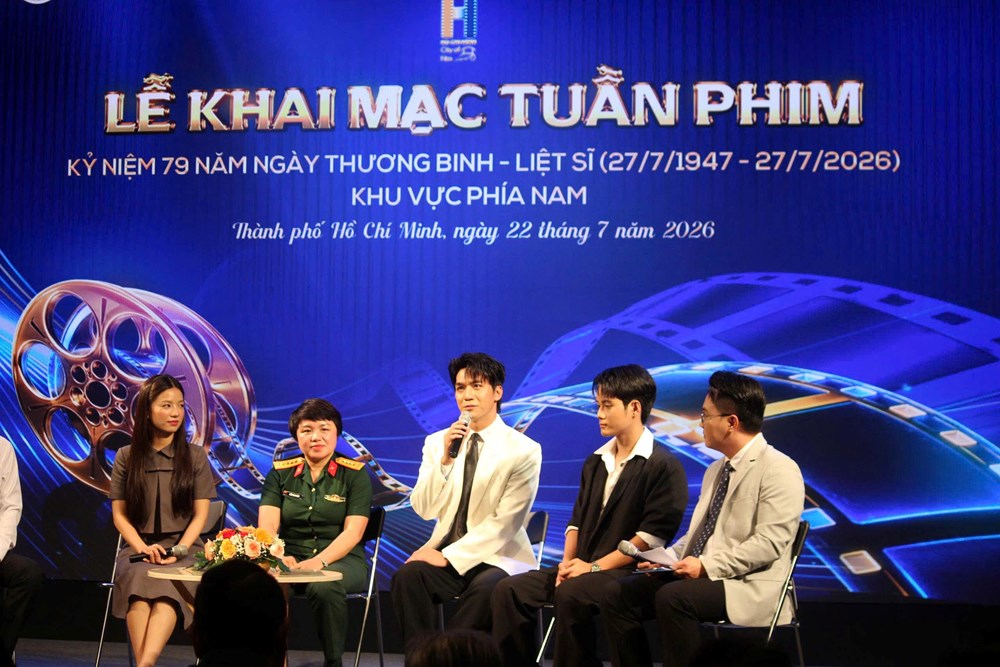  “Lửa lịch sử” thắp sáng phòng vé - ảnh 1