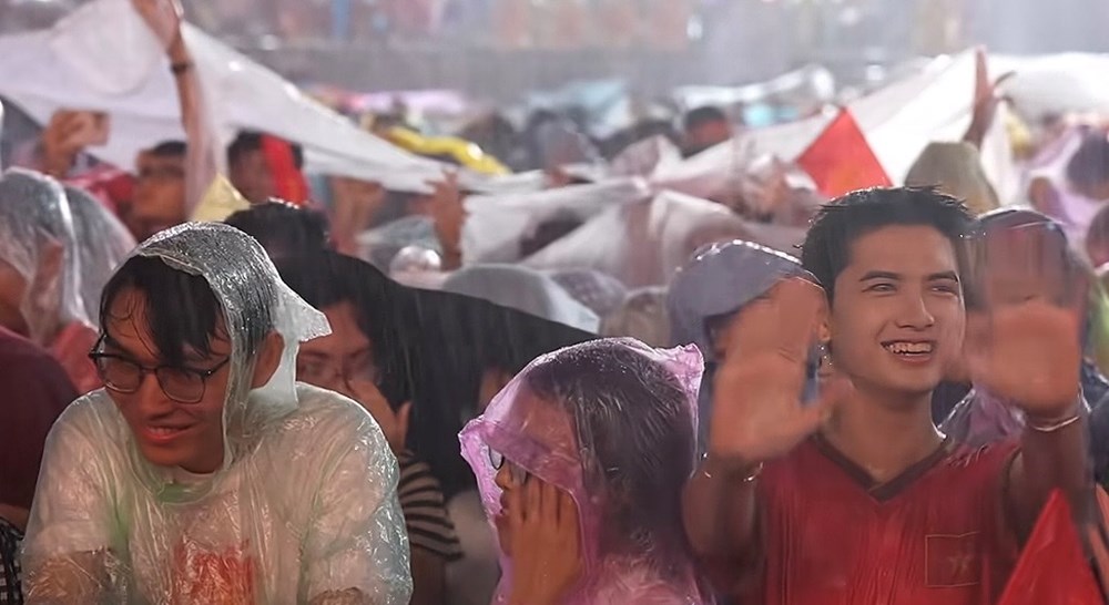 Mưa lớn, những sự kiện văn hóa, nghệ thuật ngoài trời xoay xở thế nào? - ảnh 4