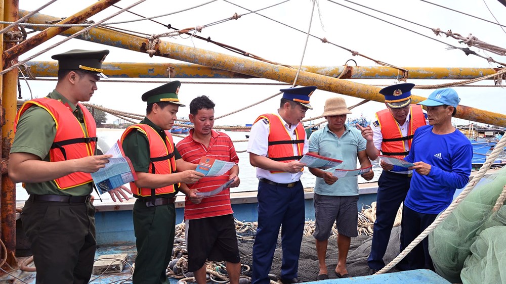 Quyết liệt ngăn chặn tàu cá vi phạm IUU - ảnh 1