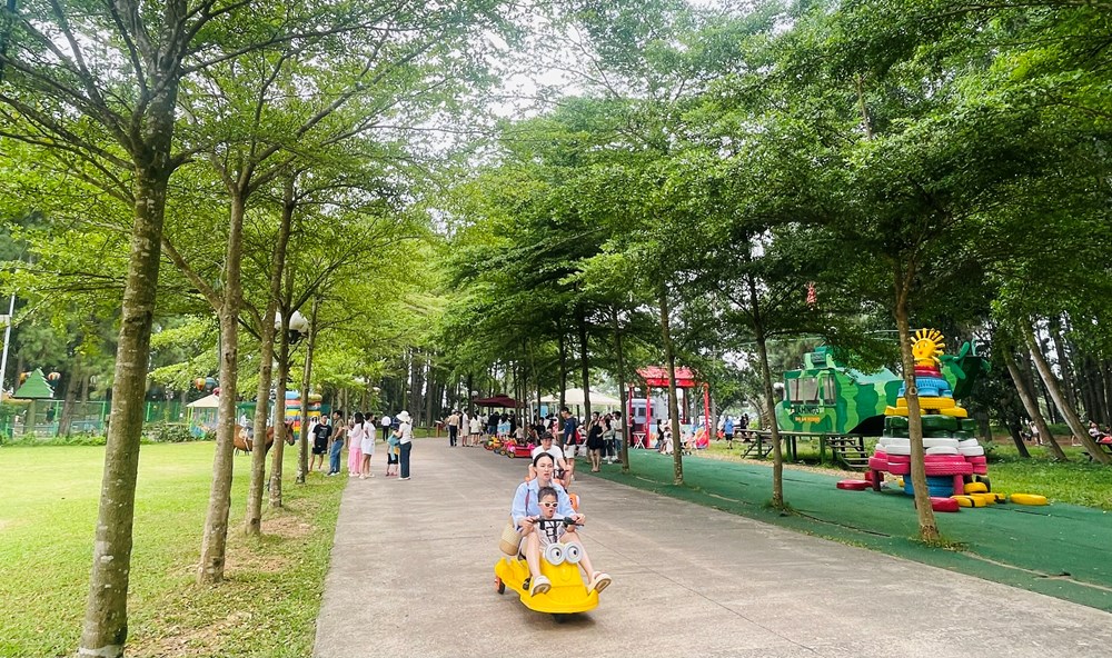 6,5 triệu lượt khách sau 5 ngày lễ Quốc khánh: Người Việt đang đổi “gu” du lịch - ảnh 1