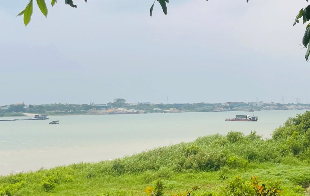 Hà Nội muốn biến du lịch đường sông thành sản phẩm hút khách - ảnh 1