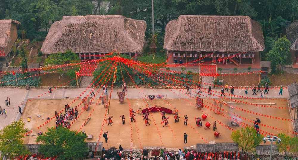 Lên Fansipan mùa thu: Săn mây, ngắm mùa vàng và thảm hoa rực rỡ  ​ - ảnh 7