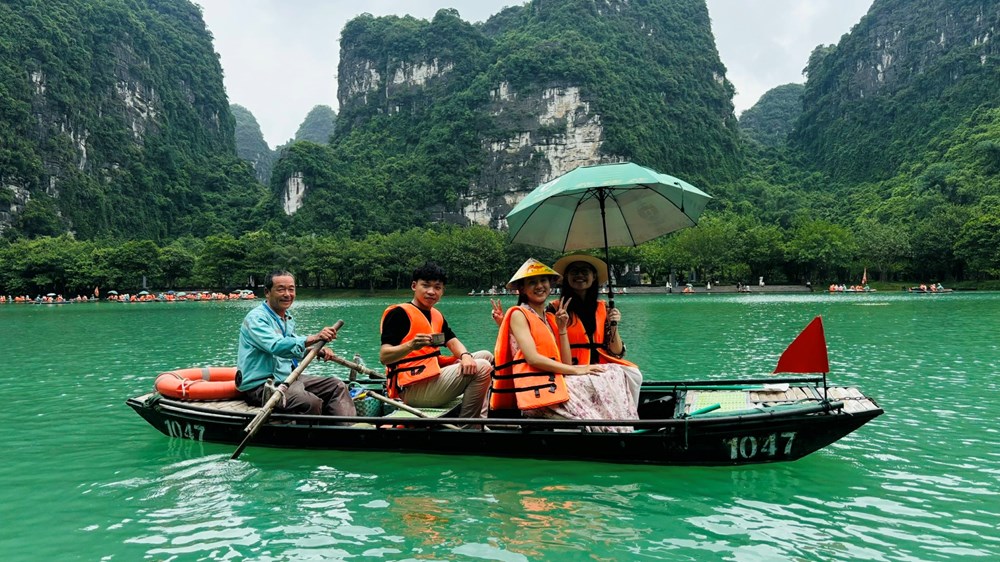 Campuchia hụt khách, Việt Nam lại đón thêm hàng trăm nghìn lượt khách - ảnh 1