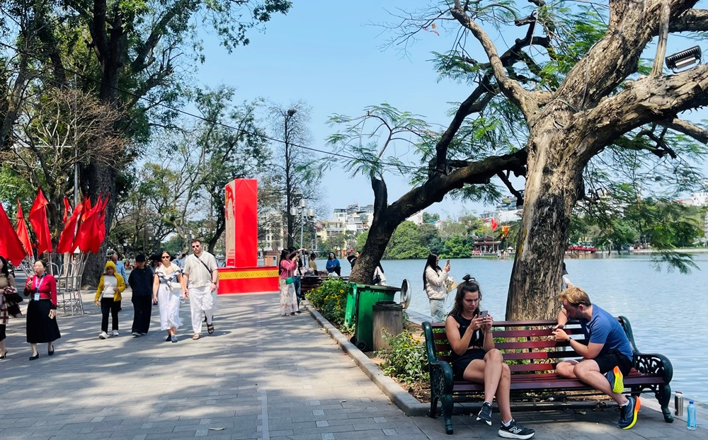 Dạo quanh Hà Nội những ngày thu - ảnh 2