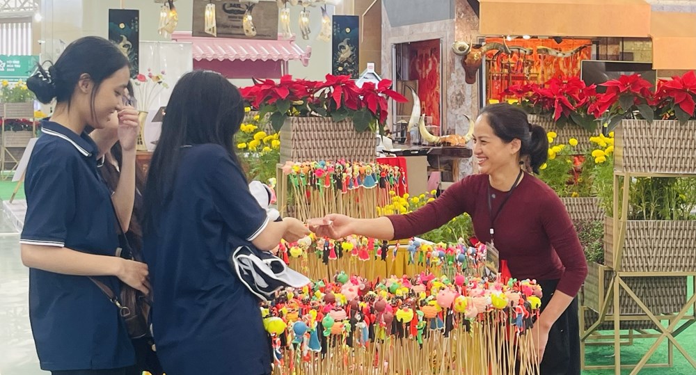 Làng nghề Việt tìm sức hút từ du lịch trải nghiệm - ảnh 1