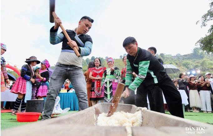 Chén trà có người kể chuyện - ảnh 1
