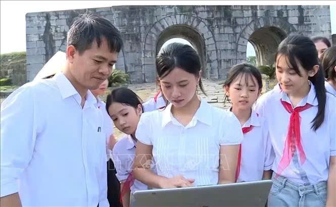 Thành đá qua lời con trẻ - ảnh 1