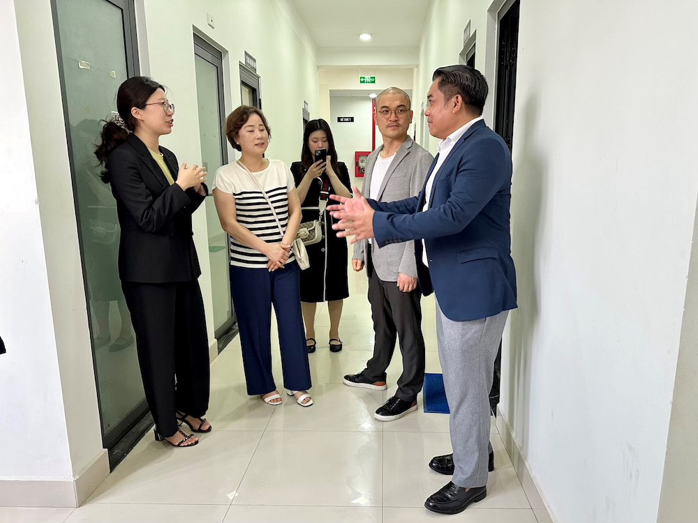 TTHLTTQG Đà Nẵng tiếp nhận thiết bị phục hồi chức năng của Hàn Quốc - ảnh 4