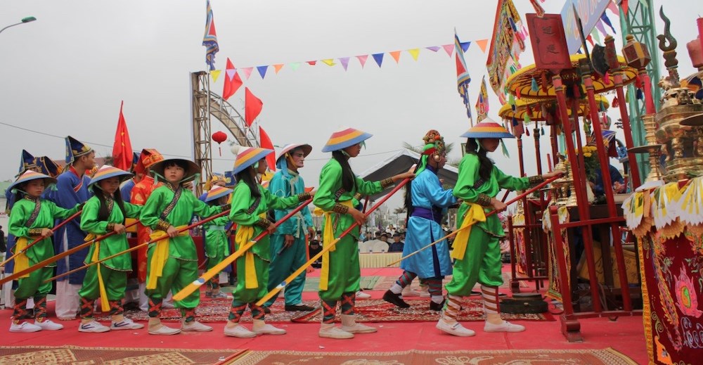 Bài 1 - Mạch sống từ làng ra khơi - ảnh 3