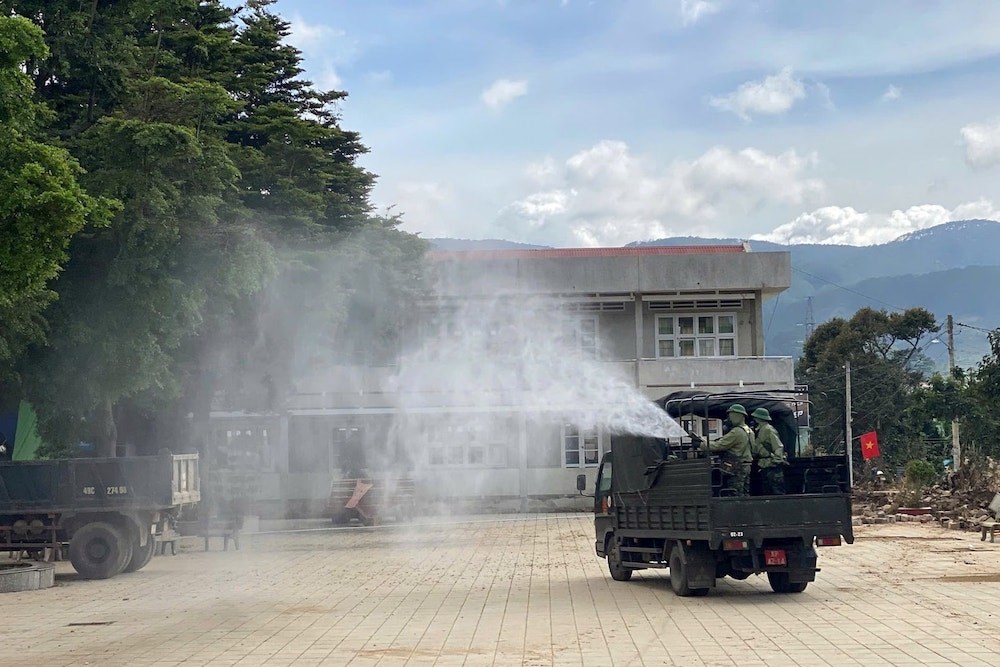 Chủ động phòng chống dịch bệnh sau mưa lũ - ảnh 1