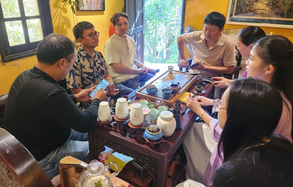 TP. Đà Nẵng: Khơi gợi cảm xúc trà Việt với giới trẻ - ảnh 3