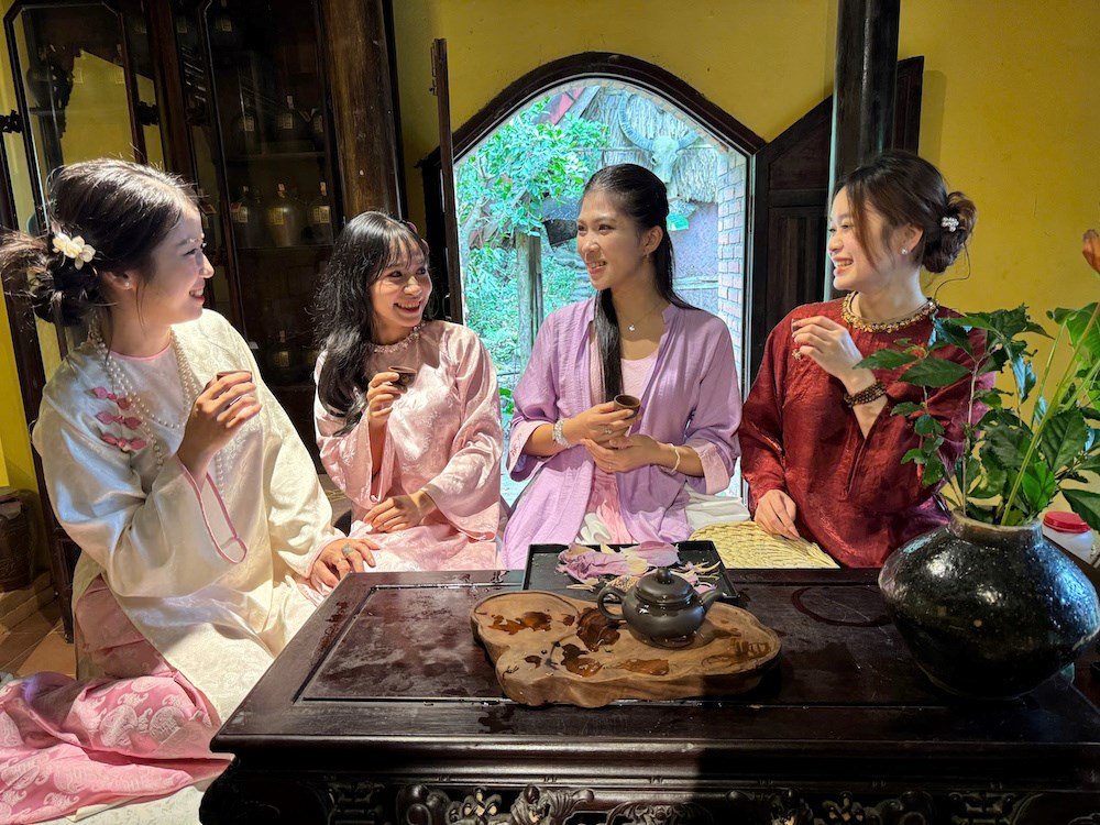 TP. Đà Nẵng: Khơi gợi cảm xúc trà Việt với giới trẻ - ảnh 1