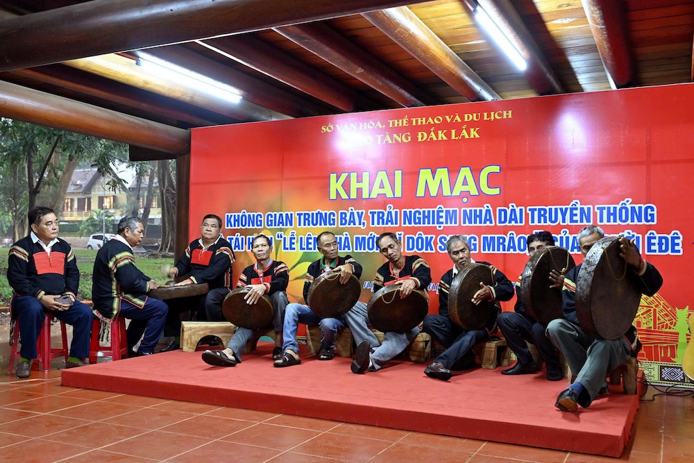 Vận dụng di sản cho phát triển công nghiệp văn hóa - ảnh 3