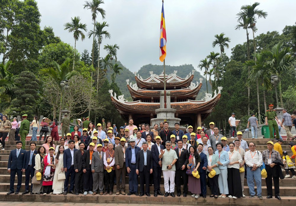 Gần 400 đại biểu quốc tế trải nghiệm không gian lễ hội Du lịch chùa Hương - ảnh 7