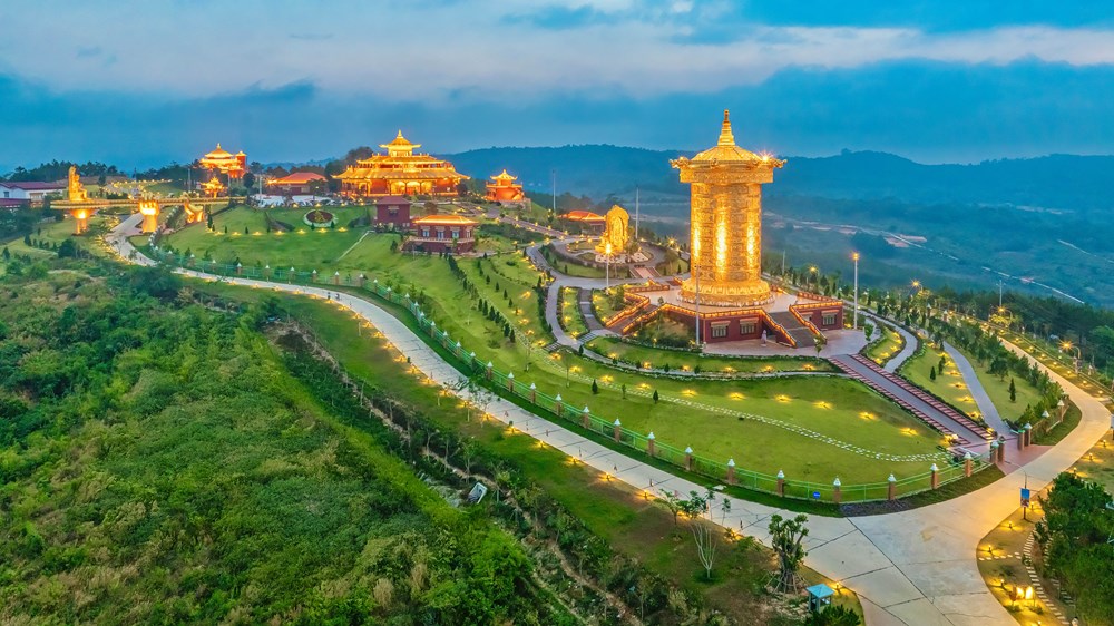 Lâm Đồng sở hữu nhiều dư địa để phát triển du lịch tâm linh - ảnh 4