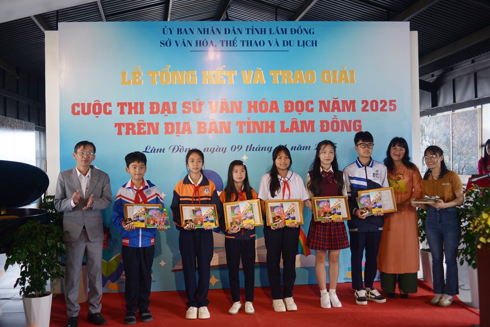Lâm Đồng: Trao giải cuộc thi “Đại sứ Văn hóa đọc” - ảnh 2
