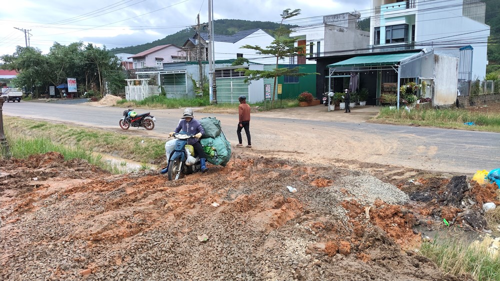 Lâm Đồng: Ngập nặng chia cắt giao thông ngay cửa ngõ Đà Lạt - ảnh 11