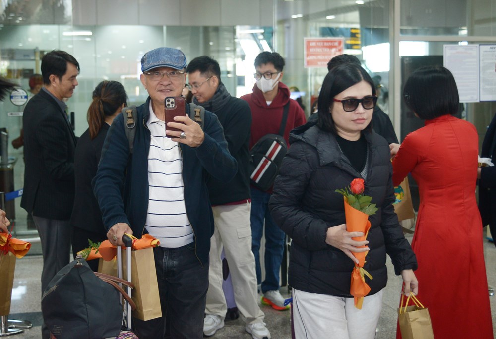 Lâm Đồng tặng quà cho những du khách “xông đất” đầu năm - ảnh 1