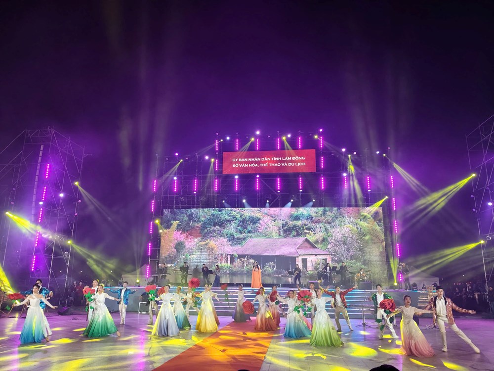 Lâm Đồng: Đặc sắc chương trình nghệ thuật Chào năm mới - ảnh 1