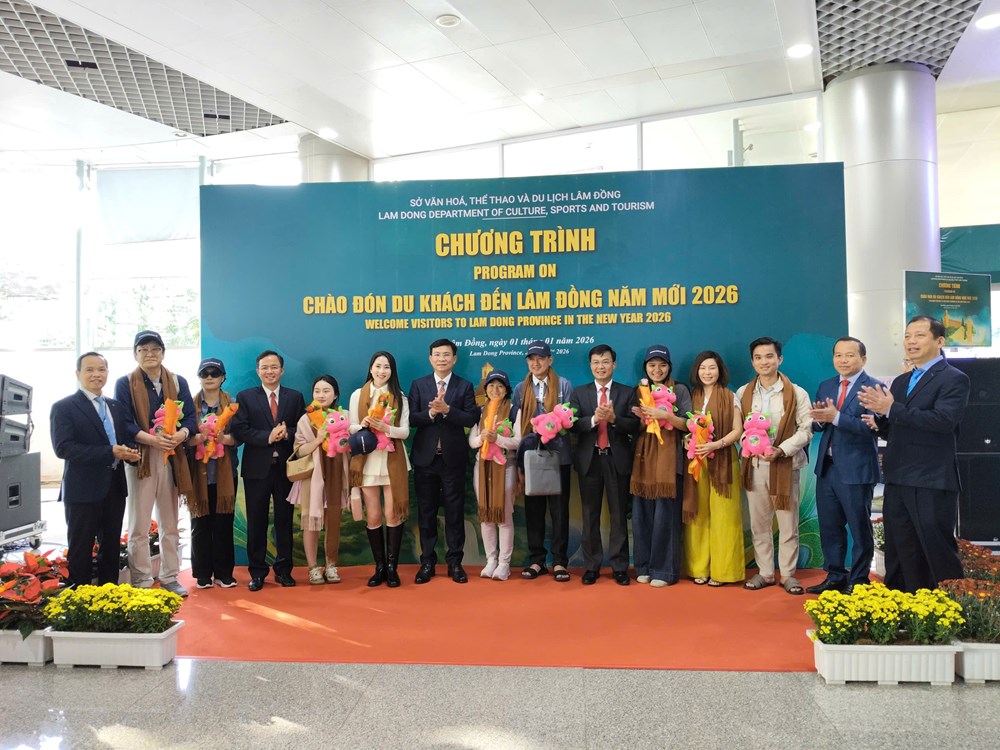 Lâm Đồng tặng quà cho những du khách “xông đất” đầu năm - ảnh 9