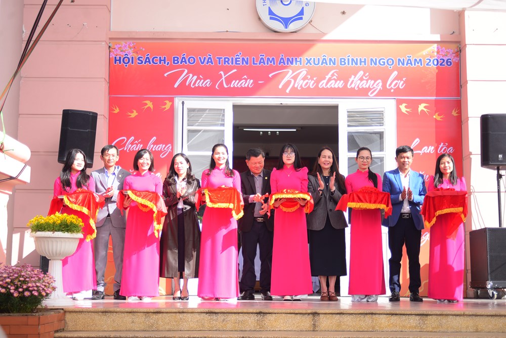 Lâm Đồng: Khai mạc Hội sách, báo và triển lãm ảnh Xuân - ảnh 1