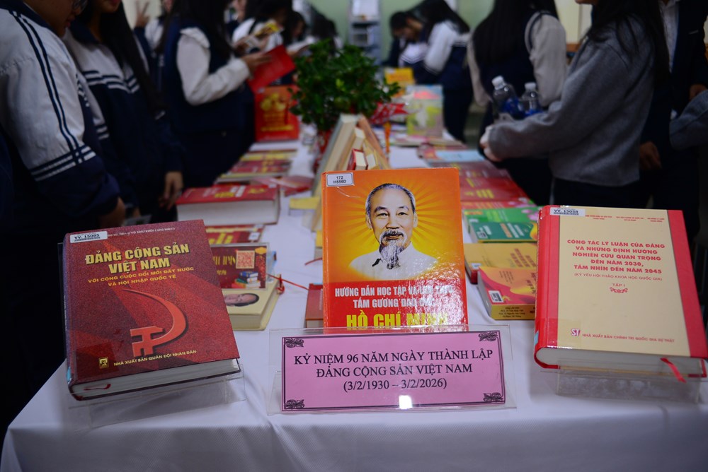 Lâm Đồng: Khai mạc Hội sách, báo và triển lãm ảnh Xuân - ảnh 3