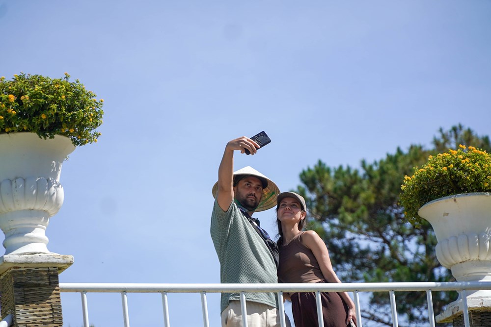 Lâm Đồng: Du khách đến Đà Lạt tăng mạnh trong dịp Tết Nguyên đán - ảnh 9