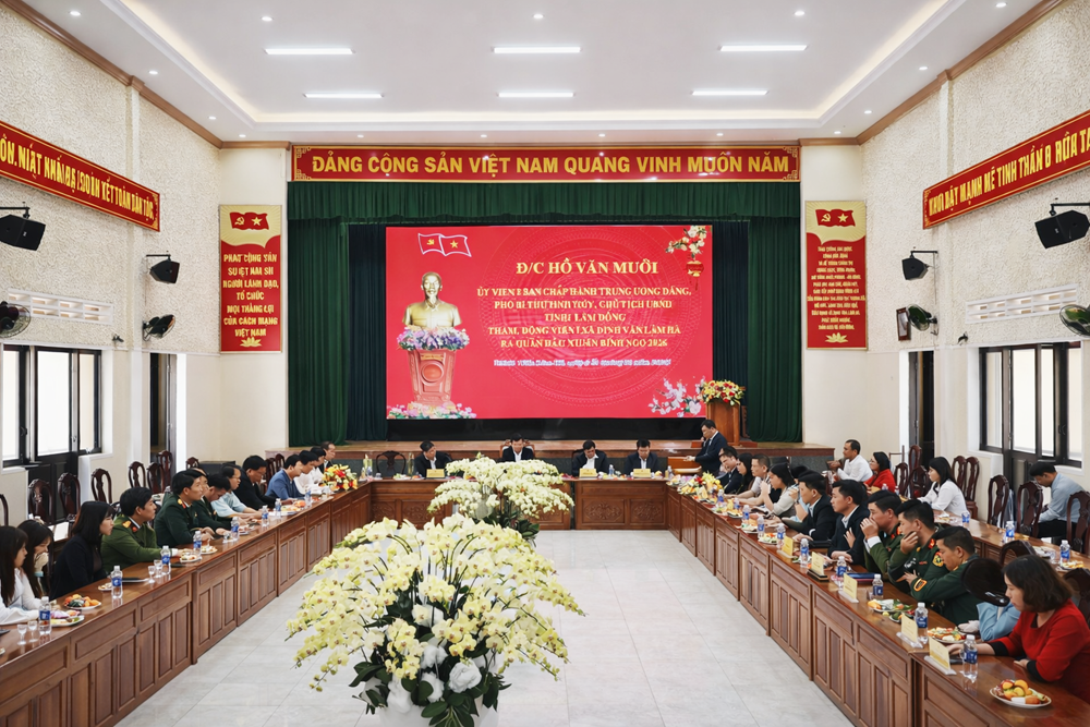 Lâm Đồng: Chủ tịch UBND tỉnh thăm, động viên cán bộ đầu năm mới - ảnh 1