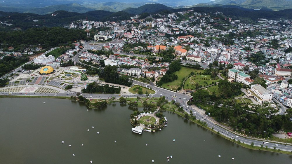 Những trụ cột kinh tế nào tạo động lực tăng trưởng 2 con số cho Lâm Đồng - ảnh 1