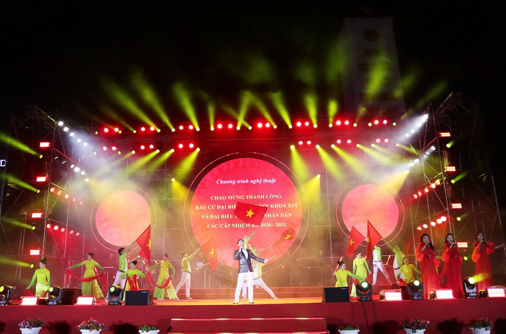 Đầu tuần Đà Lạt thu hút du khách với đêm nhạc đặc biệt - ảnh 9