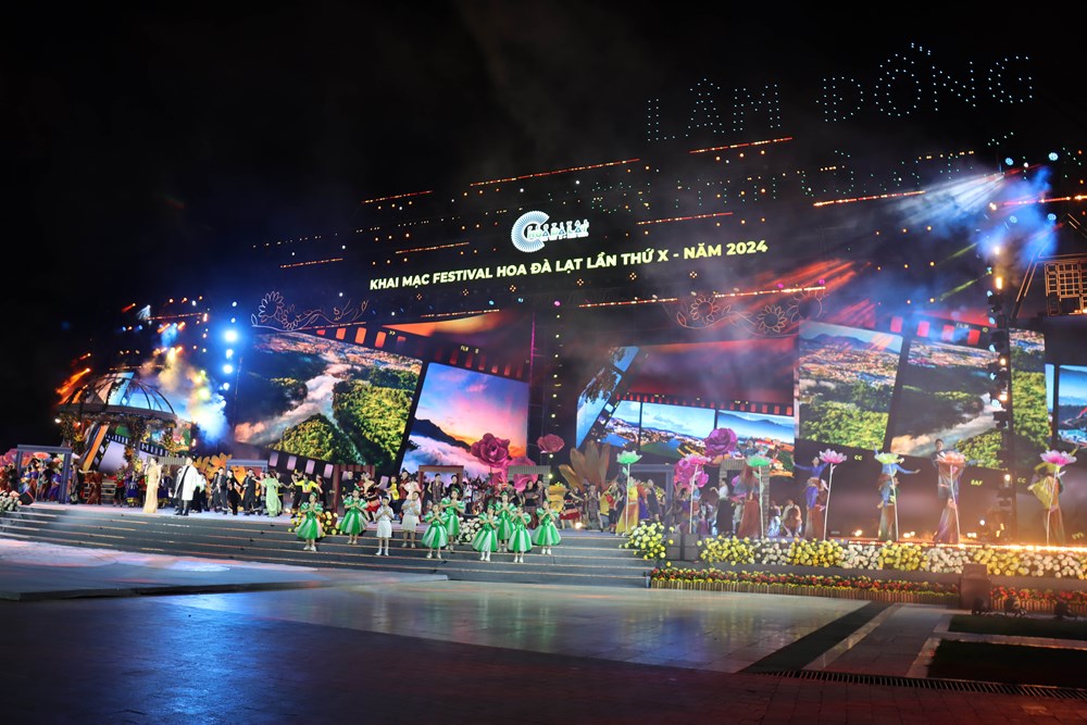 Festival Hoa Đà Lạt lần thứ 11: Bản giao hòa của sắc hoa và âm nhạc - ảnh 1