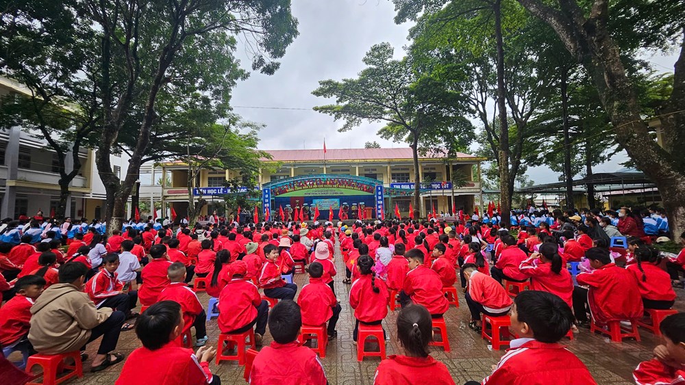 Hơn 830.000 học sinh Lâm Đồng hân hoan đón năm học mới - ảnh 5