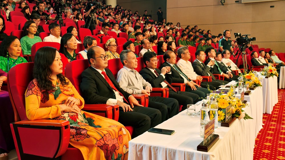 Tiếng đàn dân tộc hội tụ và tỏa sáng tại Lâm Đồng - ảnh 2