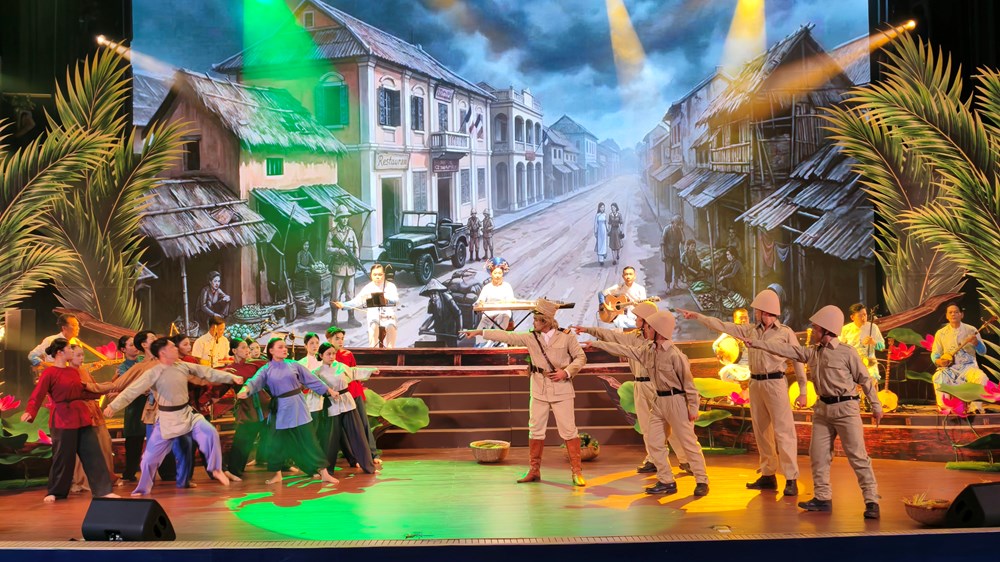 Đoàn Nghệ thuật Cải lương Vàm Cỏ mang âm hưởng phương Nam đến “Cuộc thi Độc tấu, Hòa tấu nhạc cụ dân tộc toàn quốc” - ảnh 4