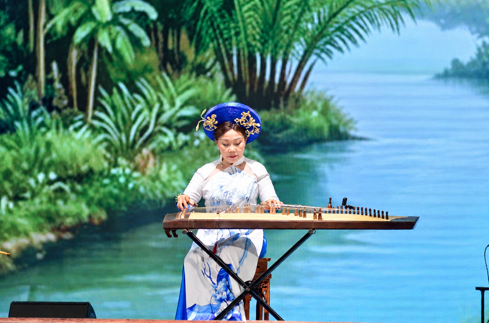 Đoàn Nghệ thuật Cải lương Vàm Cỏ mang âm hưởng phương Nam đến “Cuộc thi Độc tấu, Hòa tấu nhạc cụ dân tộc toàn quốc” - ảnh 8