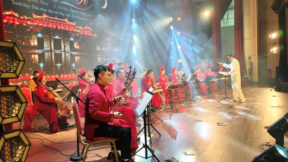 Học viện Âm nhạc Huế lan tỏa sắc âm Cố đô - ảnh 8