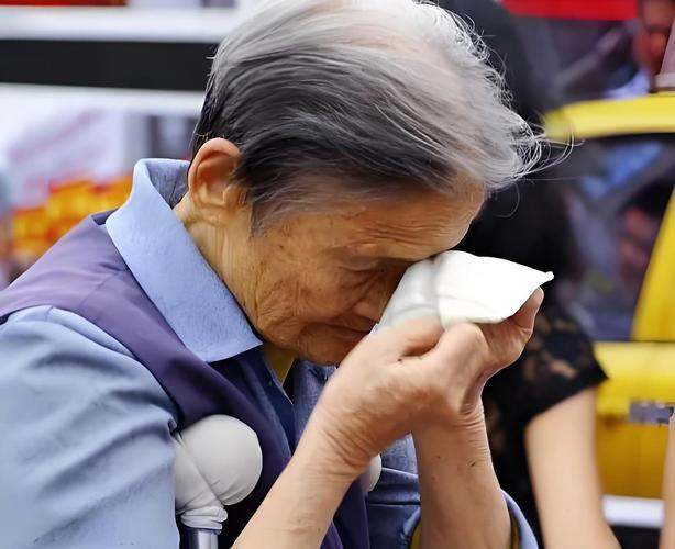 7 dấu hiệu hiếu thảo giả tạo - ảnh 2