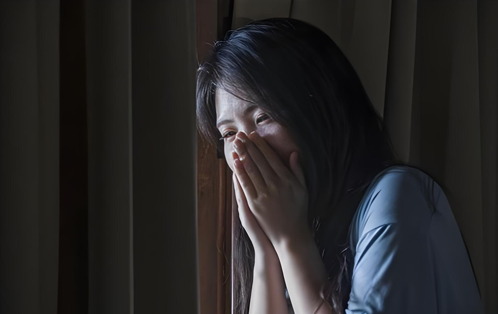 Sau khi mắng con, tôi khóc đến nửa đêm: Điều gì đằng sau những lần sụp đổ của cha mẹ? - ảnh 1