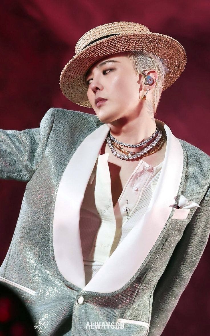 G-Dragon sánh đôi cùng tiểu thư tài phiệt sinh năm 2000 - ảnh 5