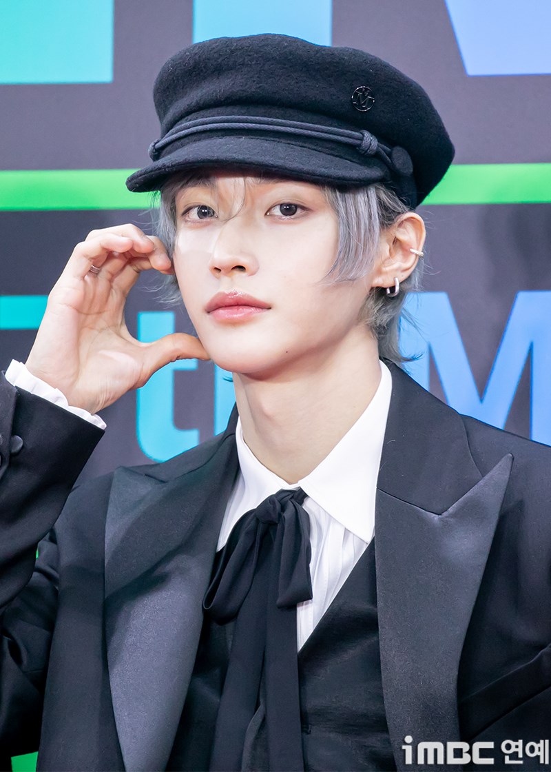 Thảm đỏ MMA 2025: Jennie hóa “nữ hoàng” đụng mặt tình cũ GD - Kai, Winter (aespa) lộ diện sau ồn ào hẹn hò Jungkook - ảnh 27