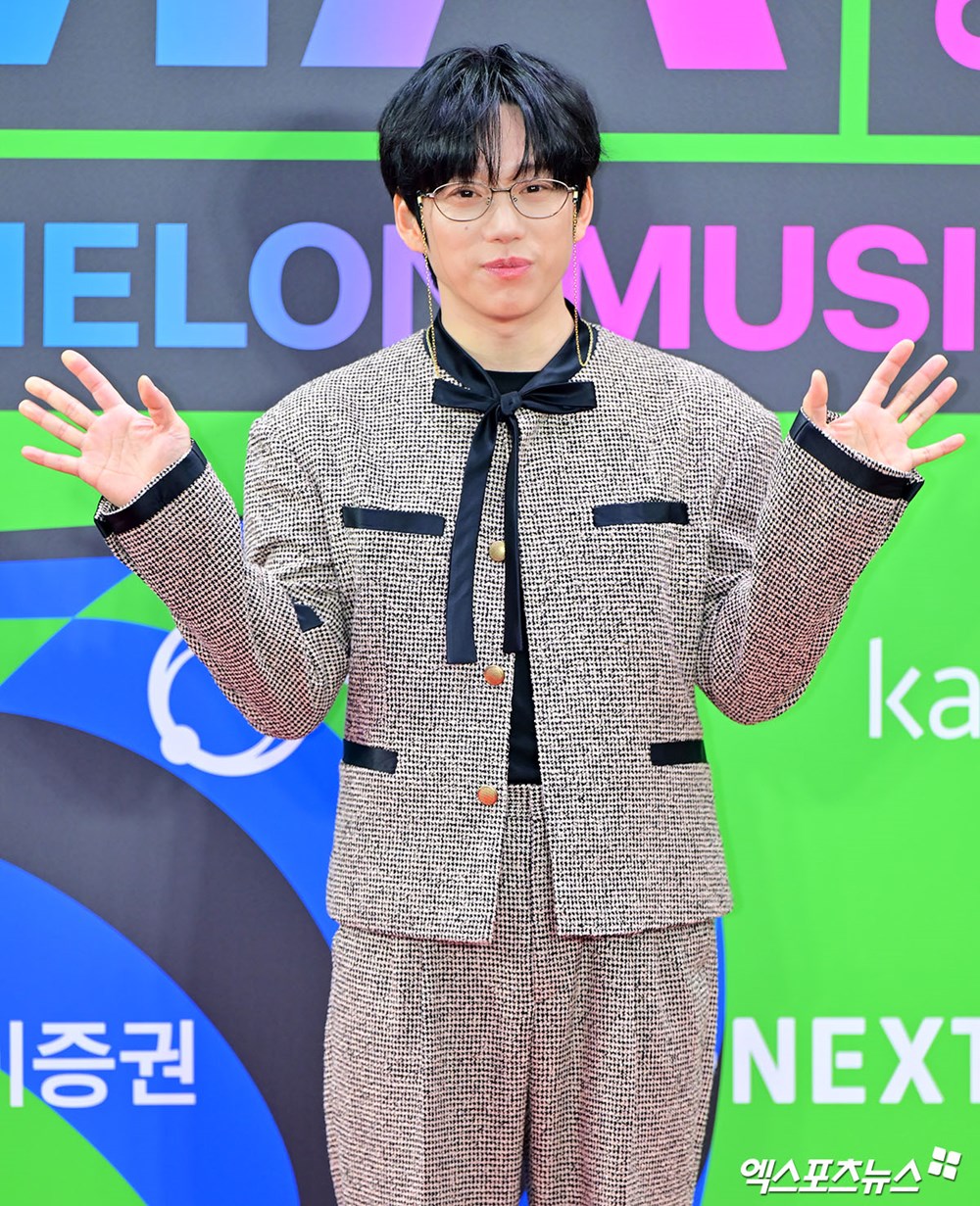 Thảm đỏ MMA 2025: Jennie hóa “nữ hoàng” đụng mặt tình cũ GD - Kai, Winter (aespa) lộ diện sau ồn ào hẹn hò Jungkook - ảnh 24