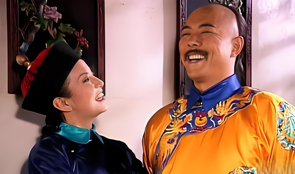 Xem Hoàn Châu Cách Cách lần thứ 10 phát hiện nhân vật này mới thực sự là “cao thủ” EQ chốn công sở, không phải Tử Vi hay Tình Nhi - ảnh 2